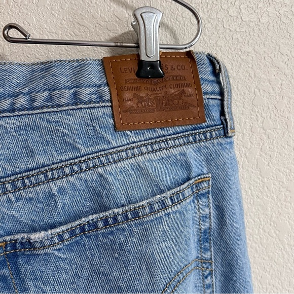 Levis wegdies straight leg with rips - Picture 6 of 11